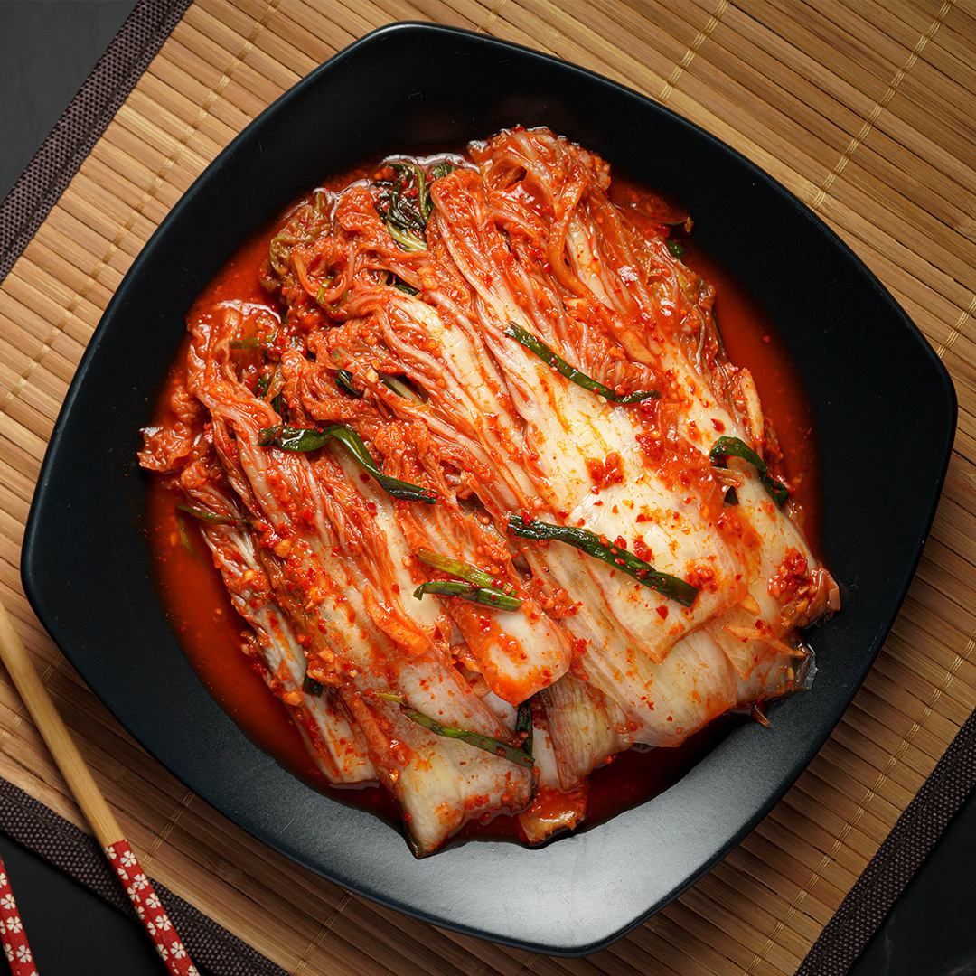 Un plat de kimchi.