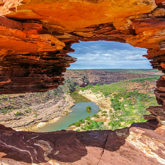 L’explorateur européen qui a découvert l’Australie est James Cook.