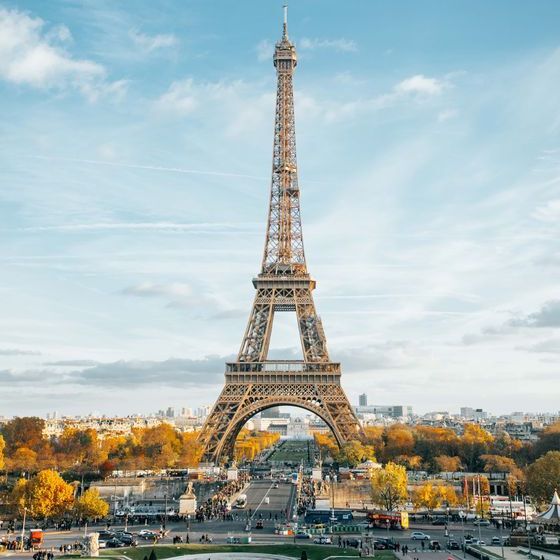 e__la_tour_eiffel_devait_durer_seulement_20_ans__