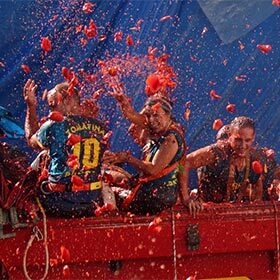 La Tomatina est un festival qui se déroule en Italie au début de l’été.