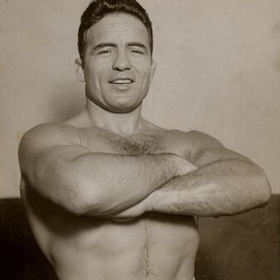 Jim Londos était champion de lutte durant les années 1930.