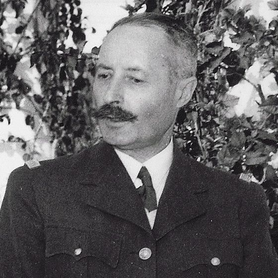 In November 1942, the intelligence-gathering network Alliance organized the exfiltration of General Henri Giraud.