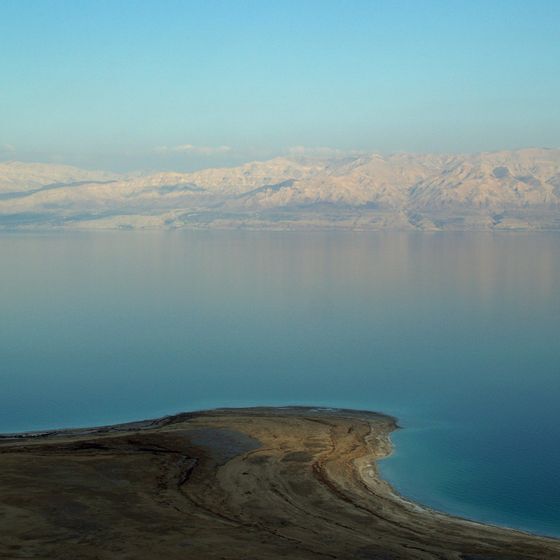 À 429 mètres sous le niveau de la mer, la mer Morte est l’étendue d’eau douce la plus basse du monde.