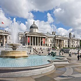 Trafalgar Square commemorates the English victory over Turkish forces during WWI.