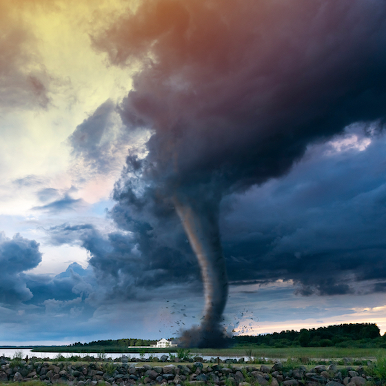 Certaines tornades peuvent être bleu foncé.