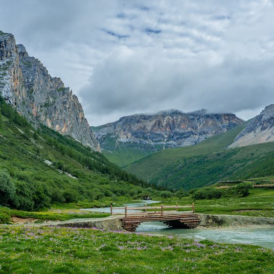 Environ la moitié du territoire chinois est couvert de montagnes.