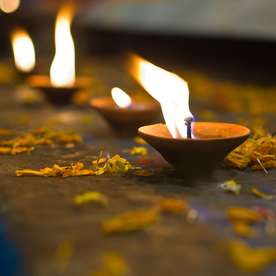 En Inde, les blessés du feu de Dabwali en 1995 ont reçu un dédommagement, car la négligence était en cause dans ce désastre.