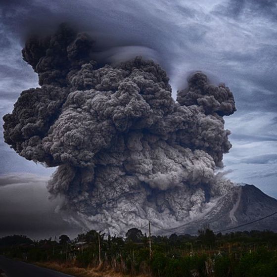 _eruptions_can_cause_tsunamis__