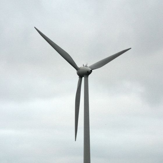 À une distance de 500 mètres, une éolienne est aussi bruyante qu’une tondeuse.