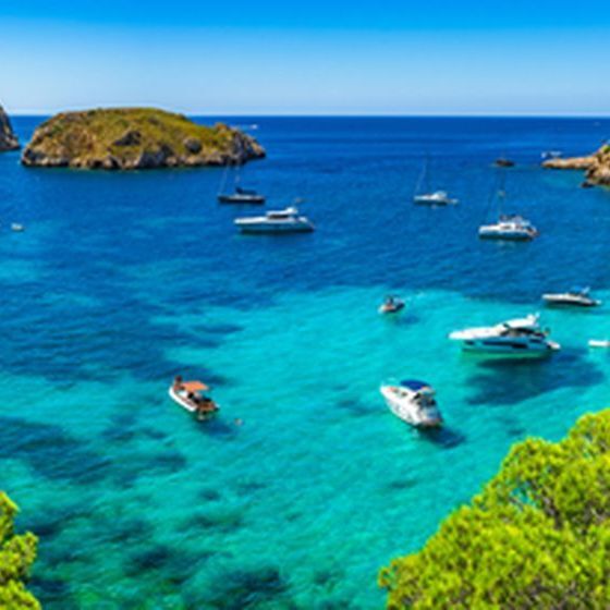-mer-mediterranee-l-espagne-profite-d-un-climat-doux-en-toute-saison