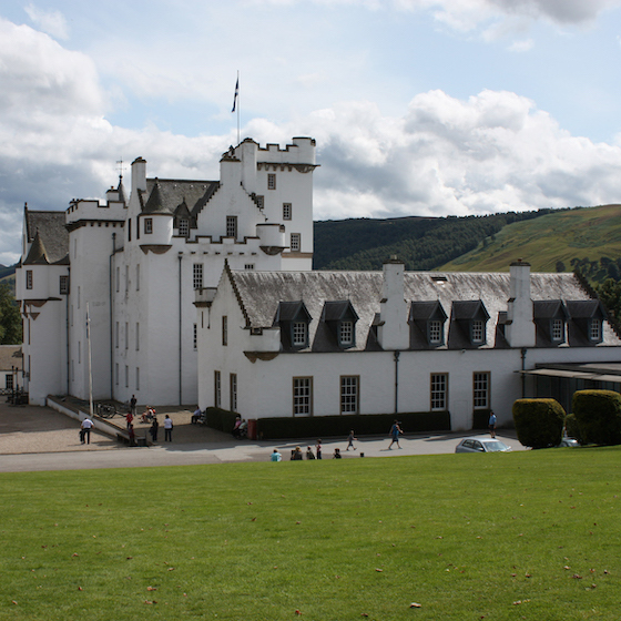 Le château écossais de Blair abrite la dernière armée privée d’Europe.