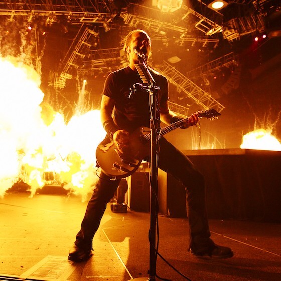 mes-hetfield-aime-reparer-des-voitures-classiques-et-les-vend-parfois-au-profit-d-organismes-caritatifs