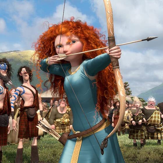 La princesse Mérida, personnage principal du film Rebelle (2012) a deux frères : Harris et Hubert.
