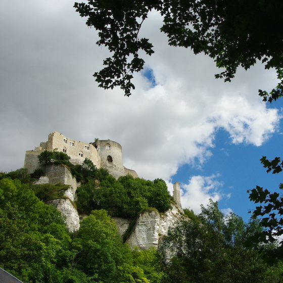 Situé en France, le château Gaillard a été construit par le roi anglais Richard Cœur de Lion.