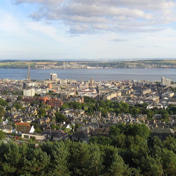 At an average of 900 hours of sunshine per year, Dundee receives less sunlight than any other Scottish city.