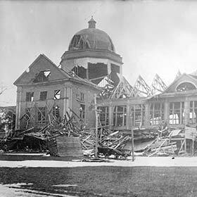 En 1917, une explosion au port d’Halifax coûta la vie à 2000 personnes.
