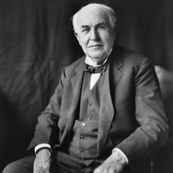 La première ampoule électrique de Thomas Edison utilisait un fil de cuivre.