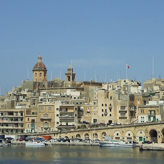 rnommee-la-victorieuse-est-la-capitale-de-malte-elle-a-une-population-d-environ-2-500-habitants