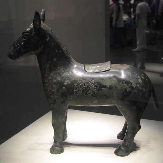 La Période des Royaumes combattants correspond à la première partie du règne de la dynastie des Zhou orientaux (ou Zhou de l’Est).