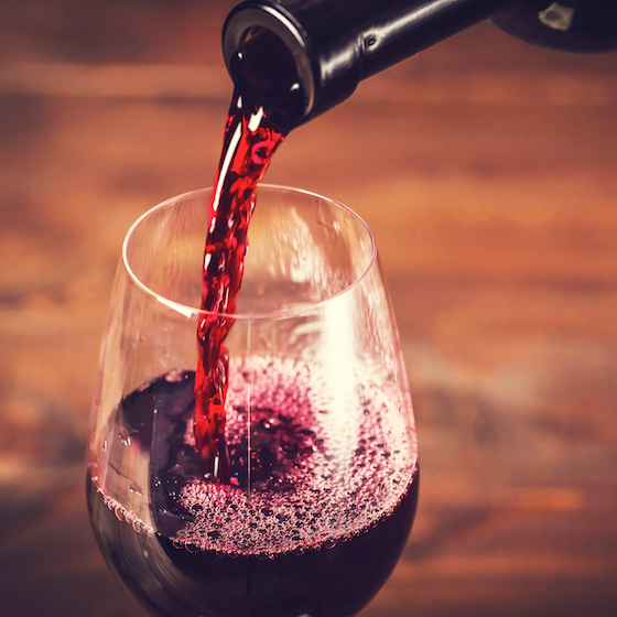 À faible dose, l’alcool a un effet stimulant.