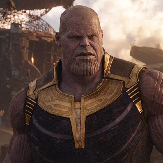 Dans Avengers: Infinity War, après que Thanos a terminé le Gant de l’Infini, il a une vision de la jeune Gamora.