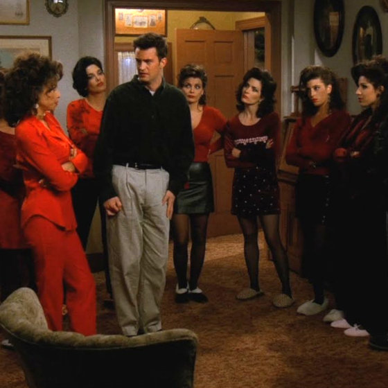 La soeur de Joey, que Chandler embrasse dans l’épisode 11 de la 3e saison, est Mary-Therese.