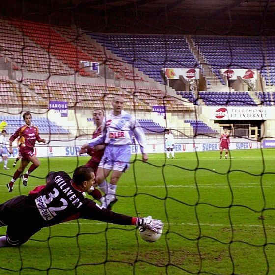José Luis Chilavert est le seul gardien de soccer à avoir réussi un coup du chapeau (hat trick) pendant un match.