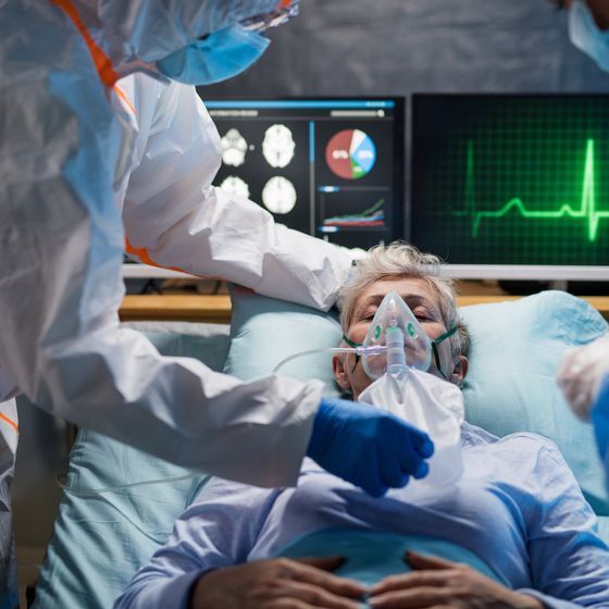 De 20 à 30 % des cas diagnostiqués de COVID-19 entraînent une hospitalisation. 