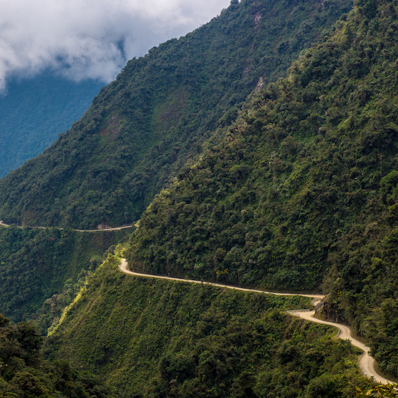 La route des Yungas, en Bolivie, est surnommée la «route de la mort».