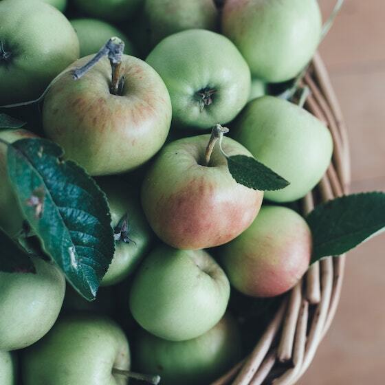 Manger une pomme équivaut à se brosser les dents.