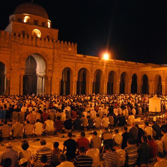 mployee-traditionnellement-pour-souhaiter-un-bon-ramadan