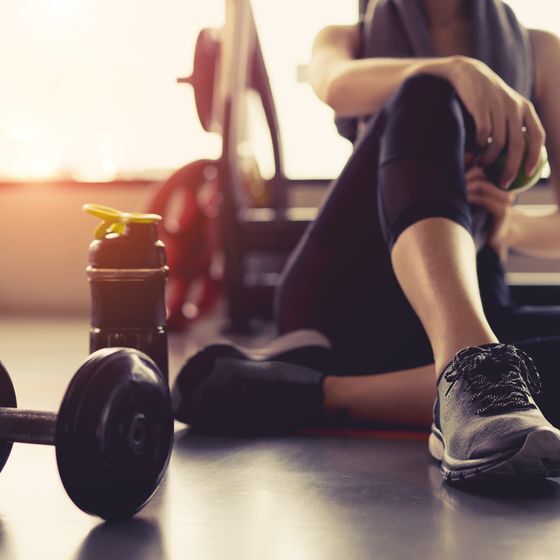 La phrase suivante est fautive : « Je m’entraîne à tous les matins. »