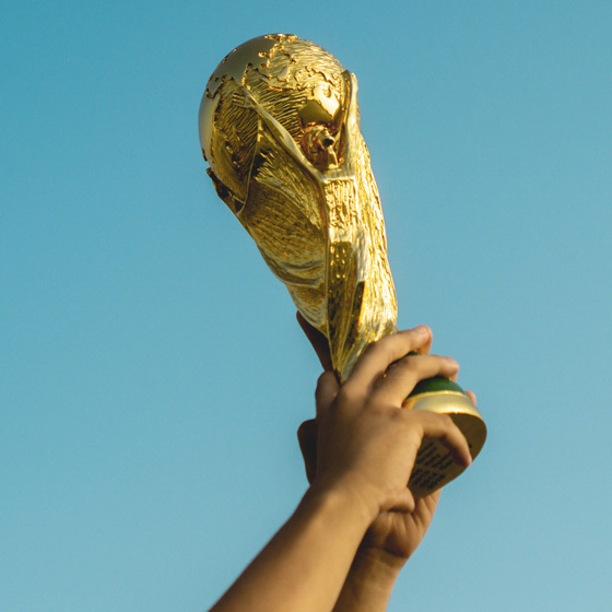 La Coupe Jules Rimet est le prix remis aux gagnants de la Coupe du Monde de la FIFA.