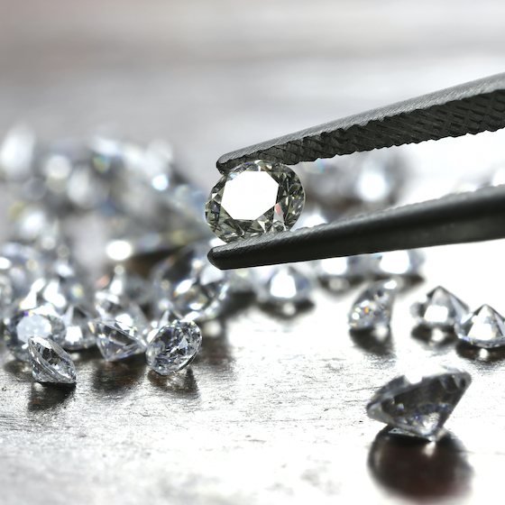 age-le-plus-cher-du-monde-etait-fait-de-diamants