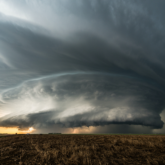 The most violent winds ever recorded during a tornado reached approximately 300 km/h (185 mph).
