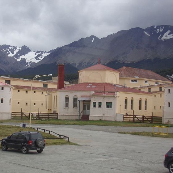 Ushuaia prison (Argentina) was built in the form of a star.