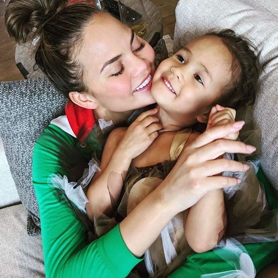 La fille aînée de Chrissy Teigen et John Legend s'appelle Moon Simone, en hommage à Keith Moon de The Who.