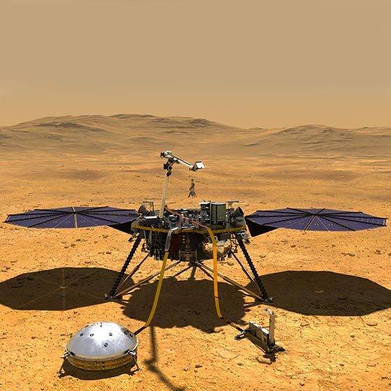 Avant de se poser sur Mars en novembre 2018, la sonde InSight a parcouru 485 millions de kilomètres (300 millions de milles).