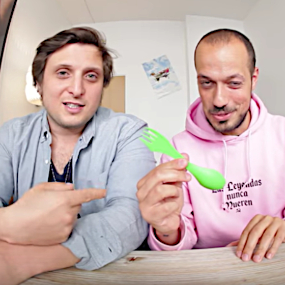 Le premier placement de produits de McFly et Carlito a été le cuitochette.