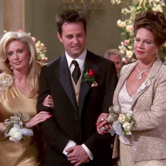 Le deuxième prénom de Chandler Bing est Charles, du nom de son père.