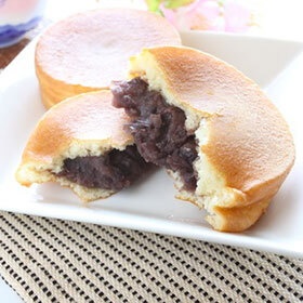 Imagawayaki is a Chinese dessert filled with pork.