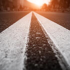 La ligne blanche sur la route n’a été inventée qu’en 1930.