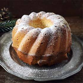 Le kouglof est une brioche en forme de couronne.