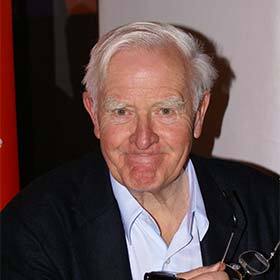 C’est l’ancien espion John le Carré qui a écrit les James Bond.