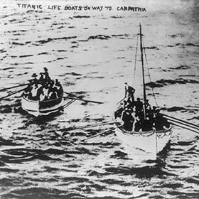 Le nombre élevé de morts s’explique par le faible nombre de canots de sauvetage du Titanic.