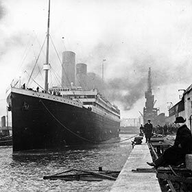 More than 100,000 people attended the launching of the Titanic.