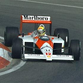 En 1988, le constructeur McLaren a réussi l’exploit de remporter les 16 Grands Prix de la saison.