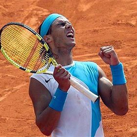Rafael Nadal holds the record for consecutive wins on clay.