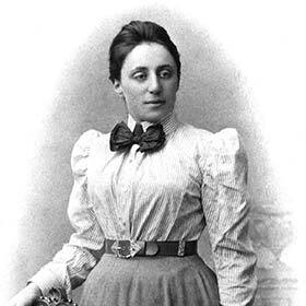 Emmy Noether est la première femme à remporter le prix Nobel de mathématiques.
