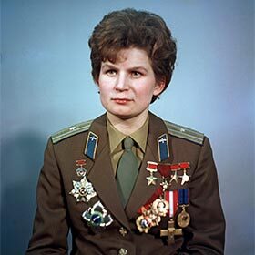 En 1963, Valentina Terechkova avait accumulé plus d’heures de vol dans l’espace que tous les astronautes américains de l’époque réunis.